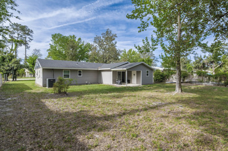 Home For Sale In The City Limits Of Live Oak Florida - image 34