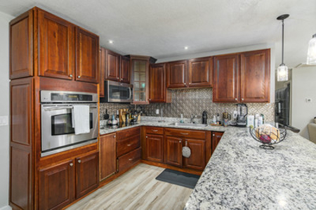 Home For Sale In The City Limits Of Live Oak Florida - image 15