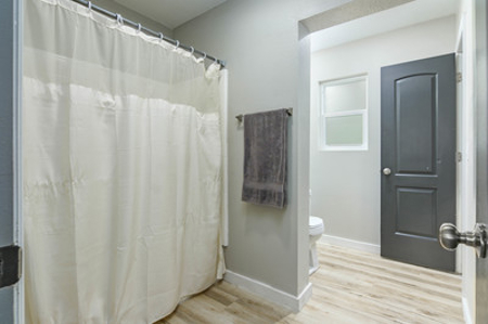 Home For Sale In The City Limits Of Live Oak Florida - image 25