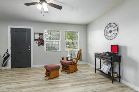 Home For Sale In The City Limits Of Live Oak Florida - image 13