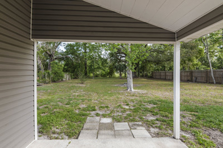 Home For Sale In The City Limits Of Live Oak Florida - image 10