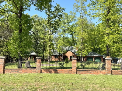 Country Home with Equity Potential For Sale in El Dorado Springs - image 31