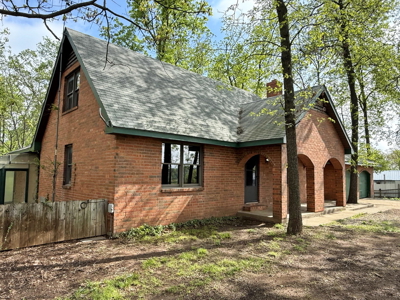 Country Home with Equity Potential For Sale in El Dorado Springs - image 7