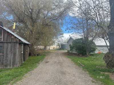 2 bedroom home on 49.70 acres in Lake City CA - image 1