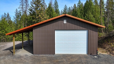 2022 Custom Lake Roosevelt Home with Views & Shop! - image 3