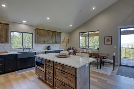 2022 Custom Lake Roosevelt Home with Views & Shop! - image 5