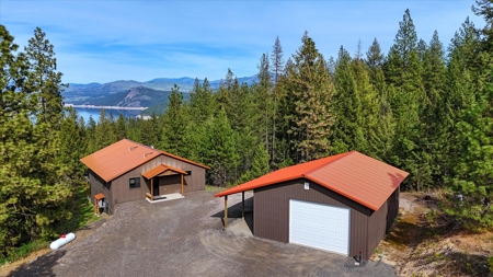 2022 Custom Lake Roosevelt Home with Views & Shop! - image 2