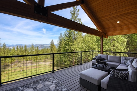 2022 Custom Lake Roosevelt Home with Views & Shop! - image 33