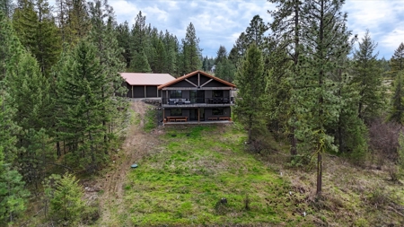 2022 Custom Lake Roosevelt Home with Views & Shop! - image 38