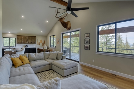 2022 Custom Lake Roosevelt Home with Views & Shop! - image 17