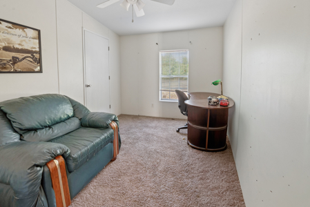 Spacious 4-Bedroom Country Home on 3 Acres for Sale in Lee, FL - image 4