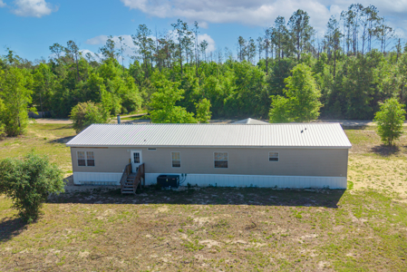 Spacious 4-Bedroom Country Home on 3 Acres for Sale in Lee, FL - image 16