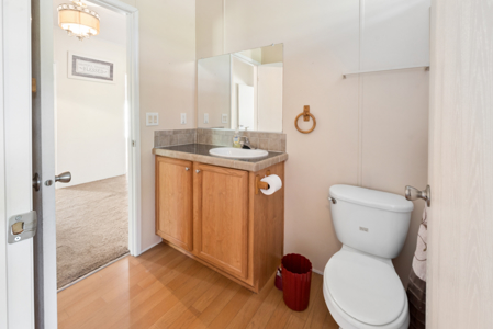 Spacious 4-Bedroom Country Home on 3 Acres for Sale in Lee, FL - image 6