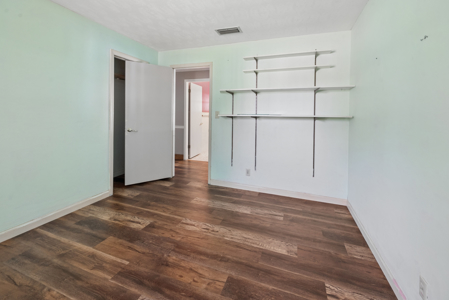 Unique 4-Bedroom Stucco Home on 2 Acres for Sale in Live Oak, FL - image 25