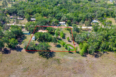 Unique 4-Bedroom Stucco Home on 2 Acres for Sale in Live Oak, FL - image 35