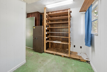 Unique 4-Bedroom Stucco Home on 2 Acres for Sale in Live Oak, FL - image 33