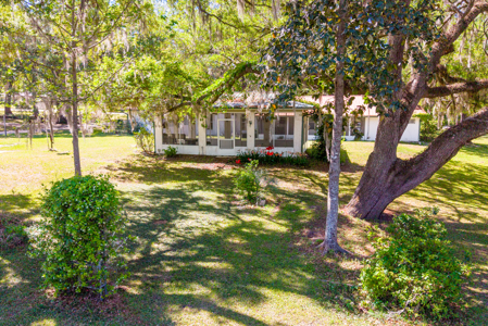 Unique 4-Bedroom Stucco Home on 2 Acres for Sale in Live Oak, FL - image 38