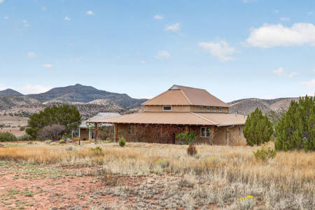 Multi-Home Property for Sale w/ Mountain Views in San Lorenzo, NM - image 4