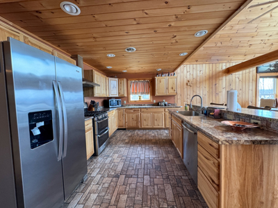 Lakefront Chalet on Ellis Pond - Roxbury, Maine - image 14