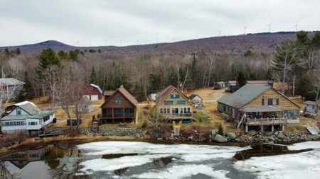 Lakefront Chalet on Ellis Pond - Roxbury, Maine - image 4