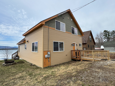Lakefront Chalet on Ellis Pond - Roxbury, Maine - image 8