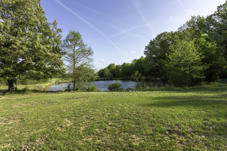 Country Home With Acreage & Barn in Jonesboro AR - image 27