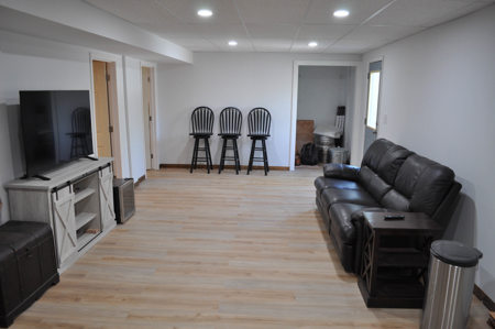 Charming Home for Sale in Platte City | Spacious Living - image 18