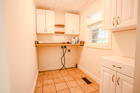 3 Bed/ 2 Bath Home with Apartment | Income Producing Property - image 9