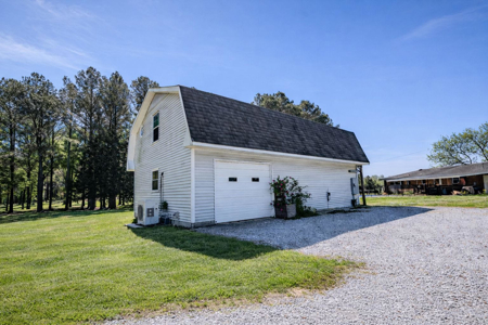 3 Bed/ 2 Bath Home with Apartment | Income Producing Property - image 43