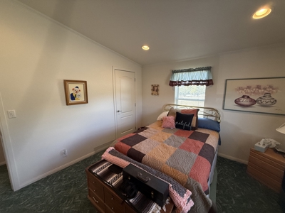 Gorgeous Home located in Fort Heron Preserve with fishing rights - image 32