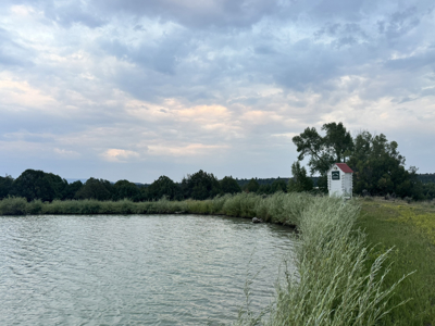 Gorgeous Home located in Fort Heron Preserve with fishing rights - image 38