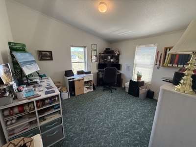 Gorgeous Home located in Fort Heron Preserve with fishing rights - image 29