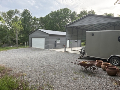 Land with RV parking and shop building - image 3