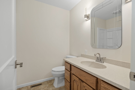 4 Bed 3 Bath in Country Club Addition! - image 14