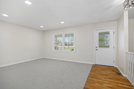 4 Bed 3 Bath in Country Club Addition! - image 8