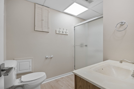 4 Bed 3 Bath in Country Club Addition! - image 26