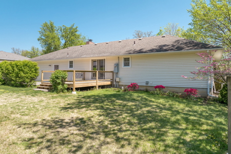 4 Bed 3 Bath in Country Club Addition! - image 3