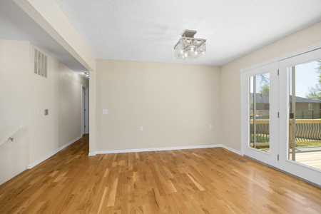 4 Bed 3 Bath in Country Club Addition! - image 13