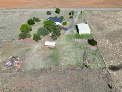 Foss Lake Property Double-Wide on 5 Acres & Shop - image 5