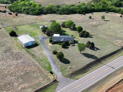 Foss Lake Property Double-Wide on 5 Acres & Shop - image 3