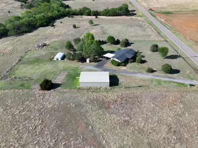 Foss Lake Property Double-Wide on 5 Acres & Shop - image 4