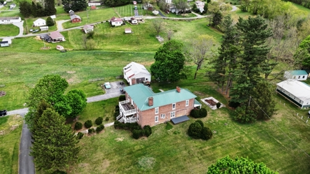 Historic Greek Revival Farmhouse circa 1850 Rural Retreat, VA - image 3