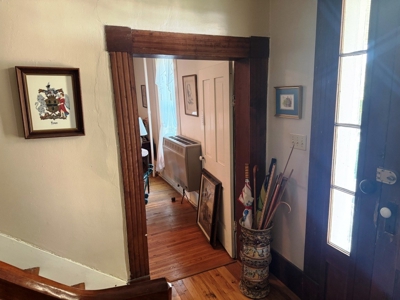 Historic Greek Revival Farmhouse circa 1850 Rural Retreat, VA - image 9