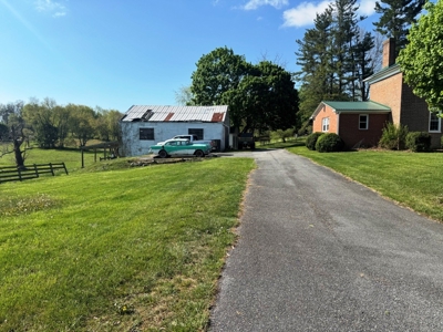 Historic Greek Revival Farmhouse circa 1850 Rural Retreat, VA - image 39