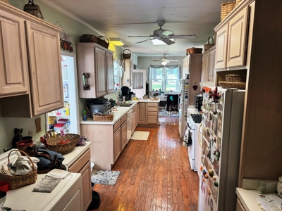 Historic Greek Revival Farmhouse circa 1850 Rural Retreat, VA - image 33