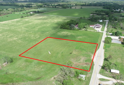 Prime 3-Acre Tract in the Heart of Cedar County - image 3