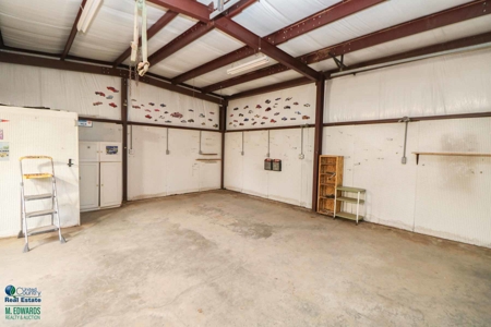 ~Littlefield~3/2/2 With A Shop!! Lots Of Storage! - image 20