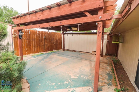 ~Littlefield~3/2/2 With A Shop!! Lots Of Storage! - image 22