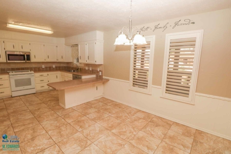 ~Littlefield~3/2/2 With A Shop!! Lots Of Storage! - image 5