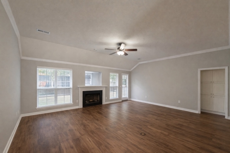 Jackson TN Home For Sale 279,000. 237 Executive Dr. - image 2